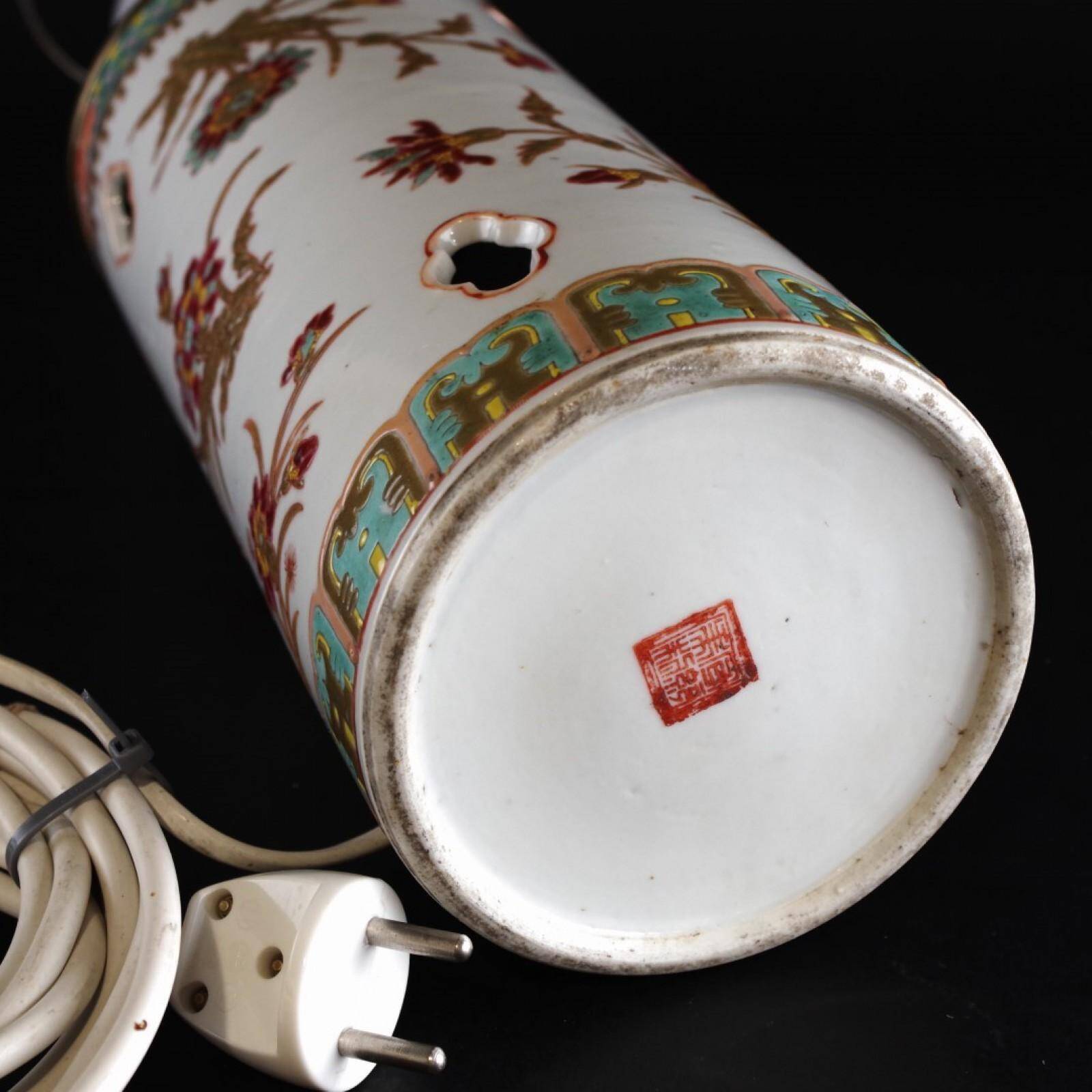 Hand-painted Flower Motif Porcelain Table Lamp, Qing Dynasty, China