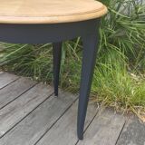 Amber coffee table