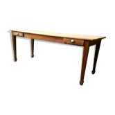 Farm table