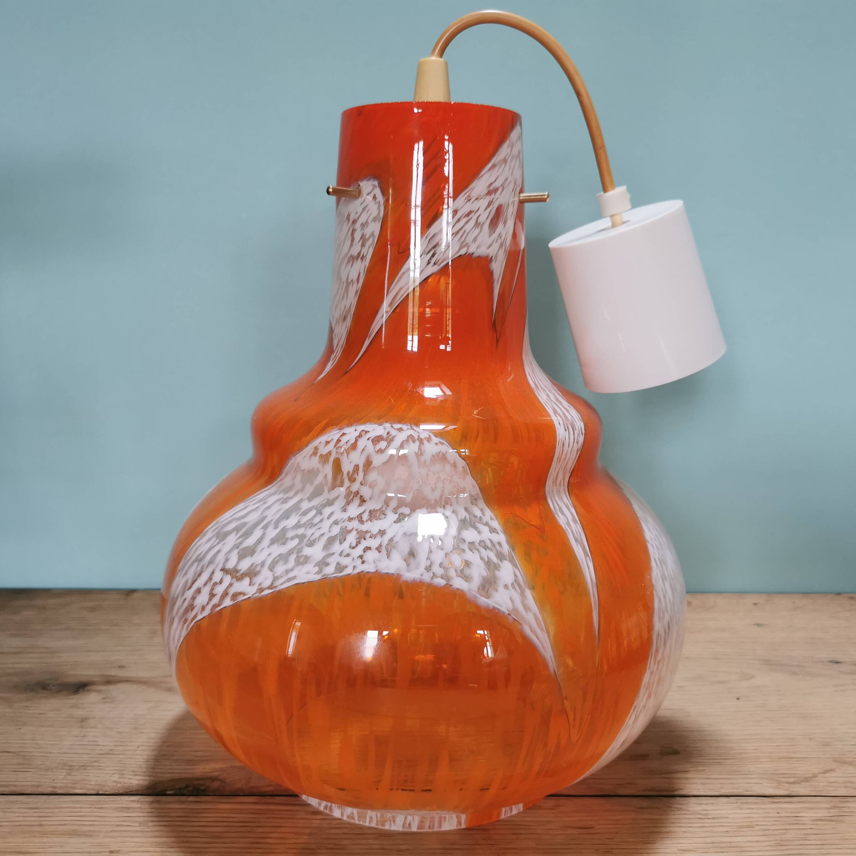 Italian pendant light