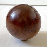 Decorative sphere made of burl wood