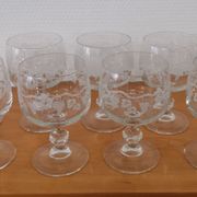 Set of 9 red wine glasses on feet, grape decoration and Luminarc vine shoot