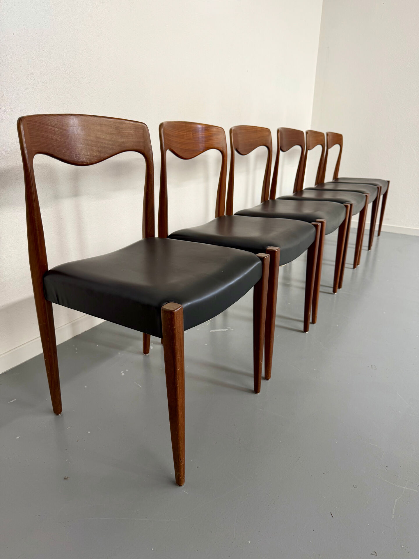 Lot of 6 chairs model 71 Scandinavian design Niels Otto Møller teak an60