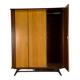 Vintage/mid-century kledingkast.