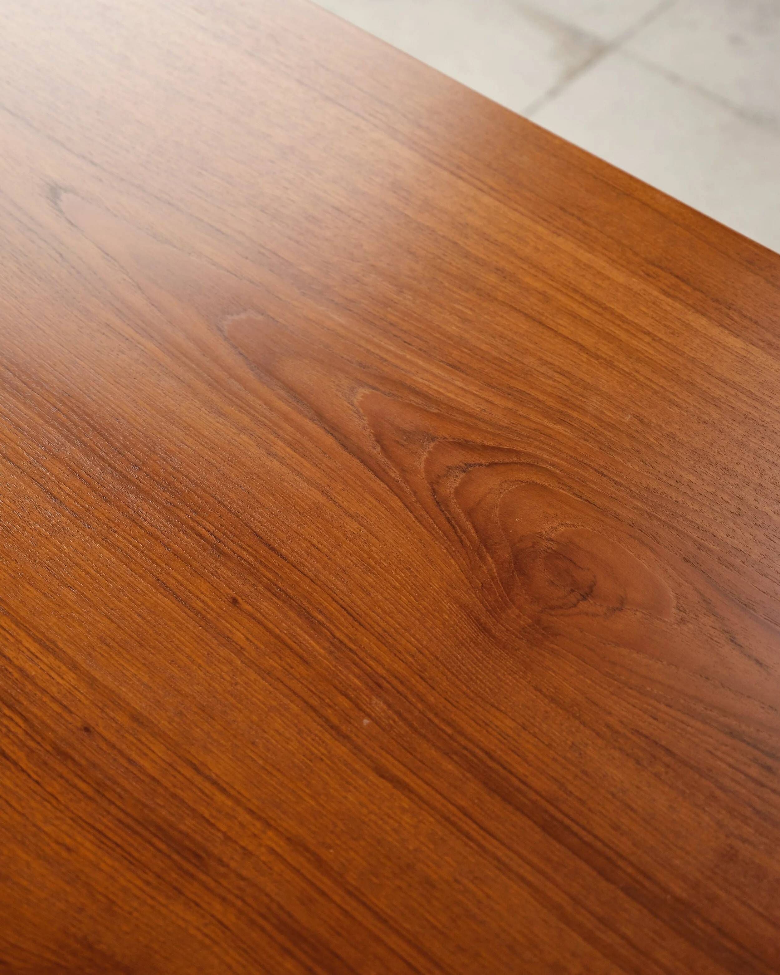 Extendable table model 12 in teak by Niels O. Møller, Denmark, 1960s