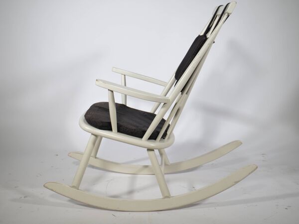 Fauteuil à bascule design suédois des années 1970