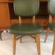 Lot de deux chaises vintage skai vert kaki