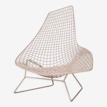 Iconic 'Asymmetric chaise' in white Rislan  by Harry Bertoia  for Knoll International - US-2005