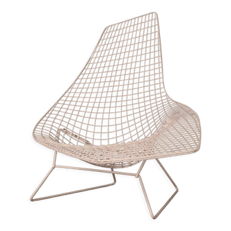 Iconic 'Asymmetric chaise' in white Rislan  by Harry Bertoia  for Knoll International - US-2005