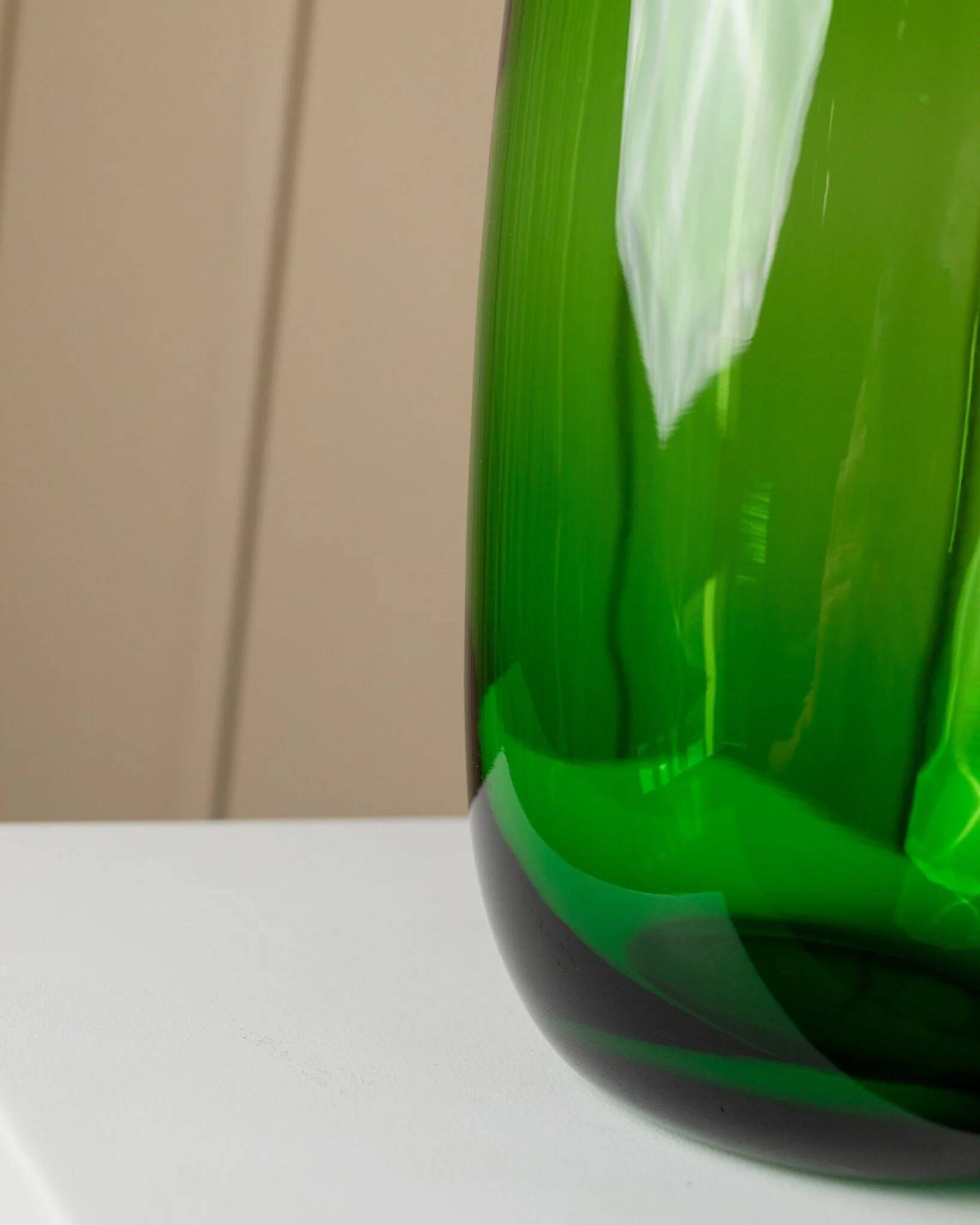 Vase en verre vert vintage XXL, design ovale des années 50 par Maria Vinka pour Ikea (série Stockholm, années 1990)