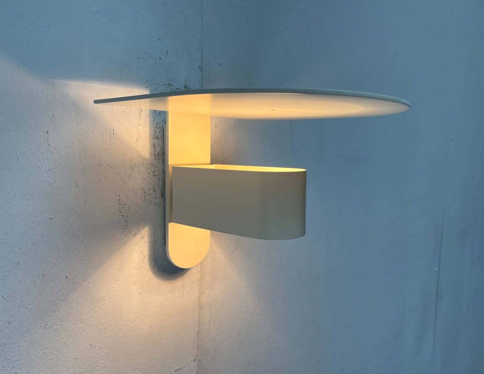 Mid-Century Modern Danish Minimalist Model 3020 Kasket Wall Lamp by Jørgen Klinkby for Lyskaer, 1960s