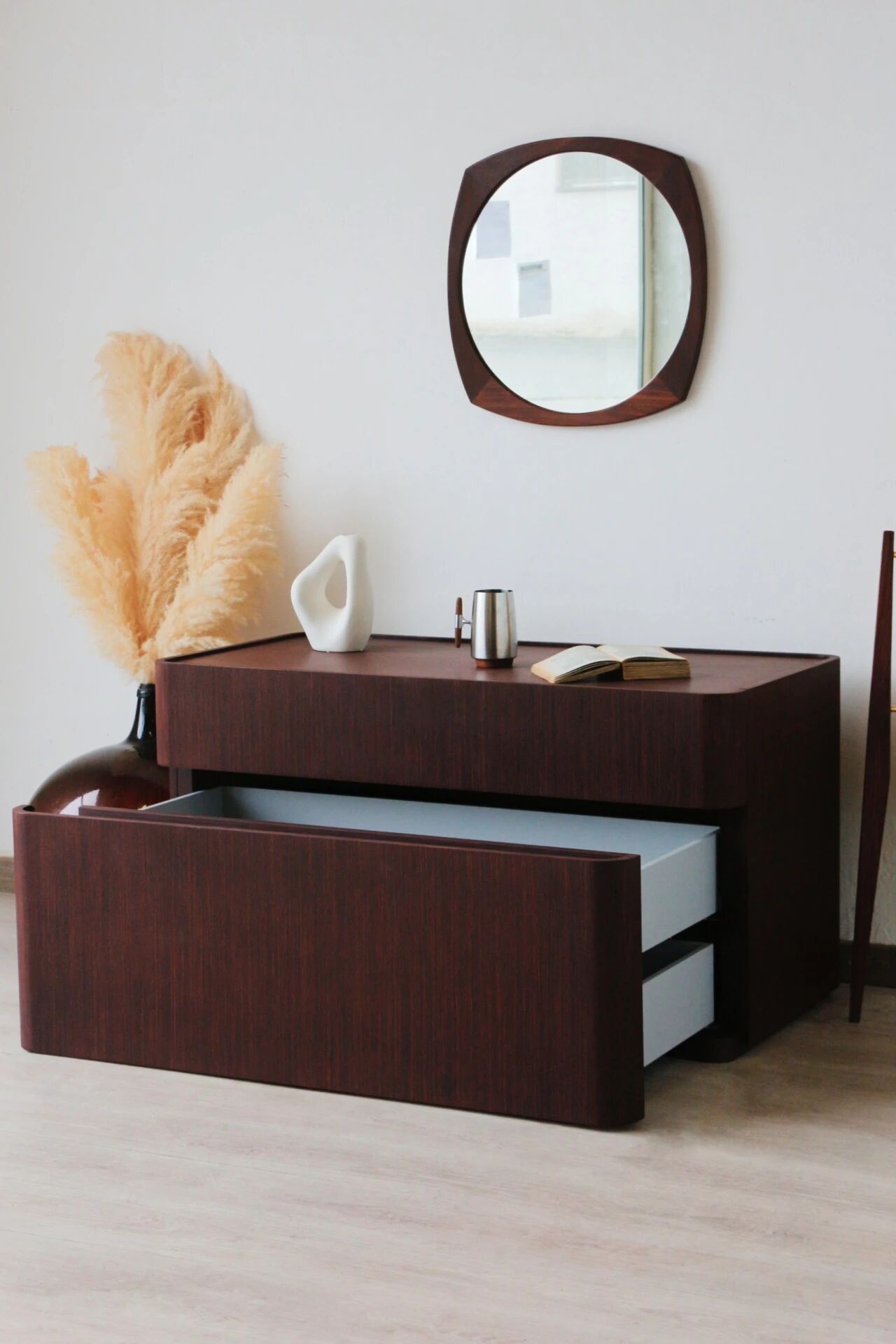 Commode italienne vintage en wengé – design 1970/80