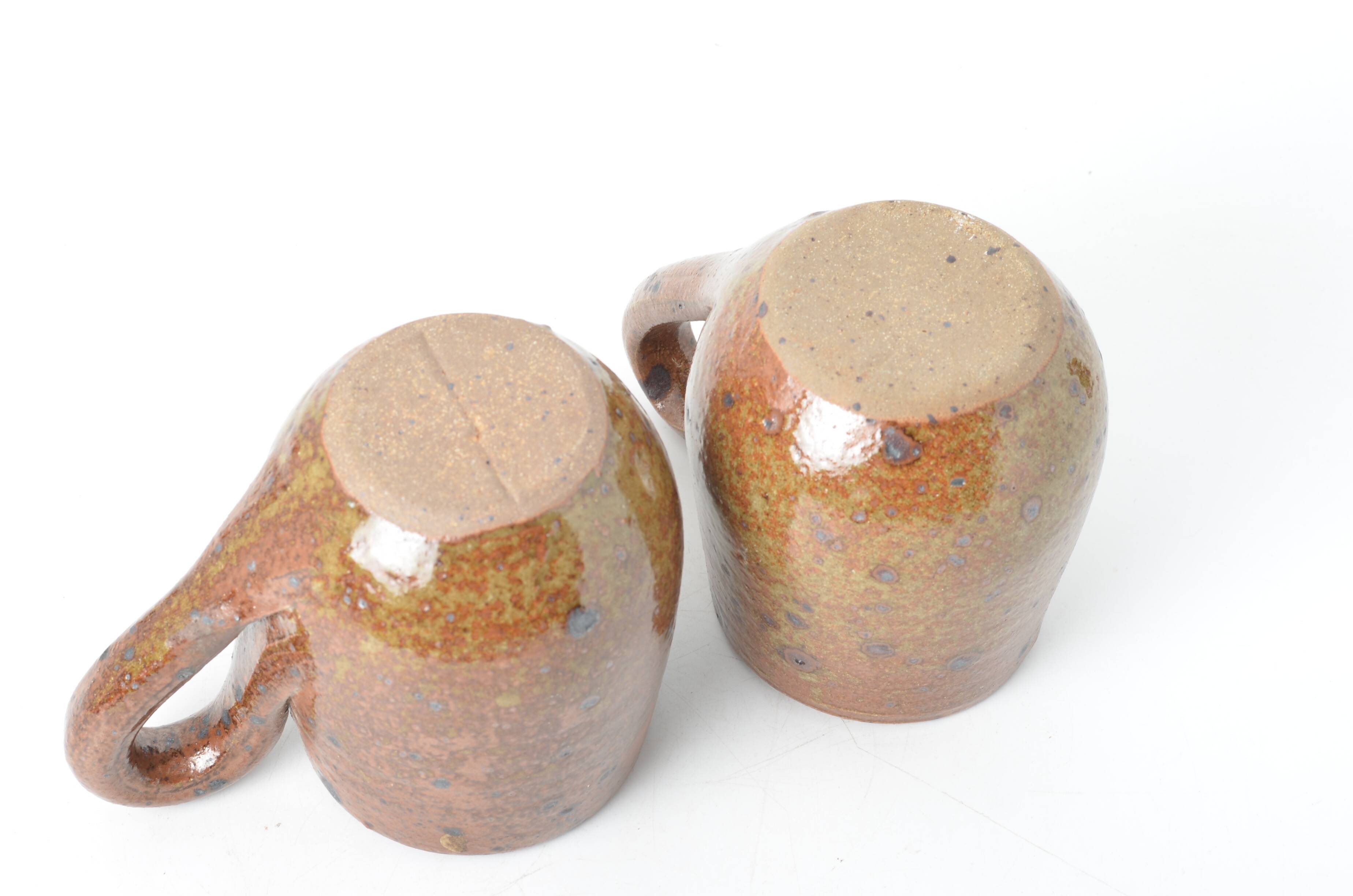 Pair of stoneware mugs – Vintage handmade ceramics – Speckled brown tones