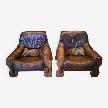 Paire de fauteuils Vintage Brutaliste des années 60 en cuir et chêne massif