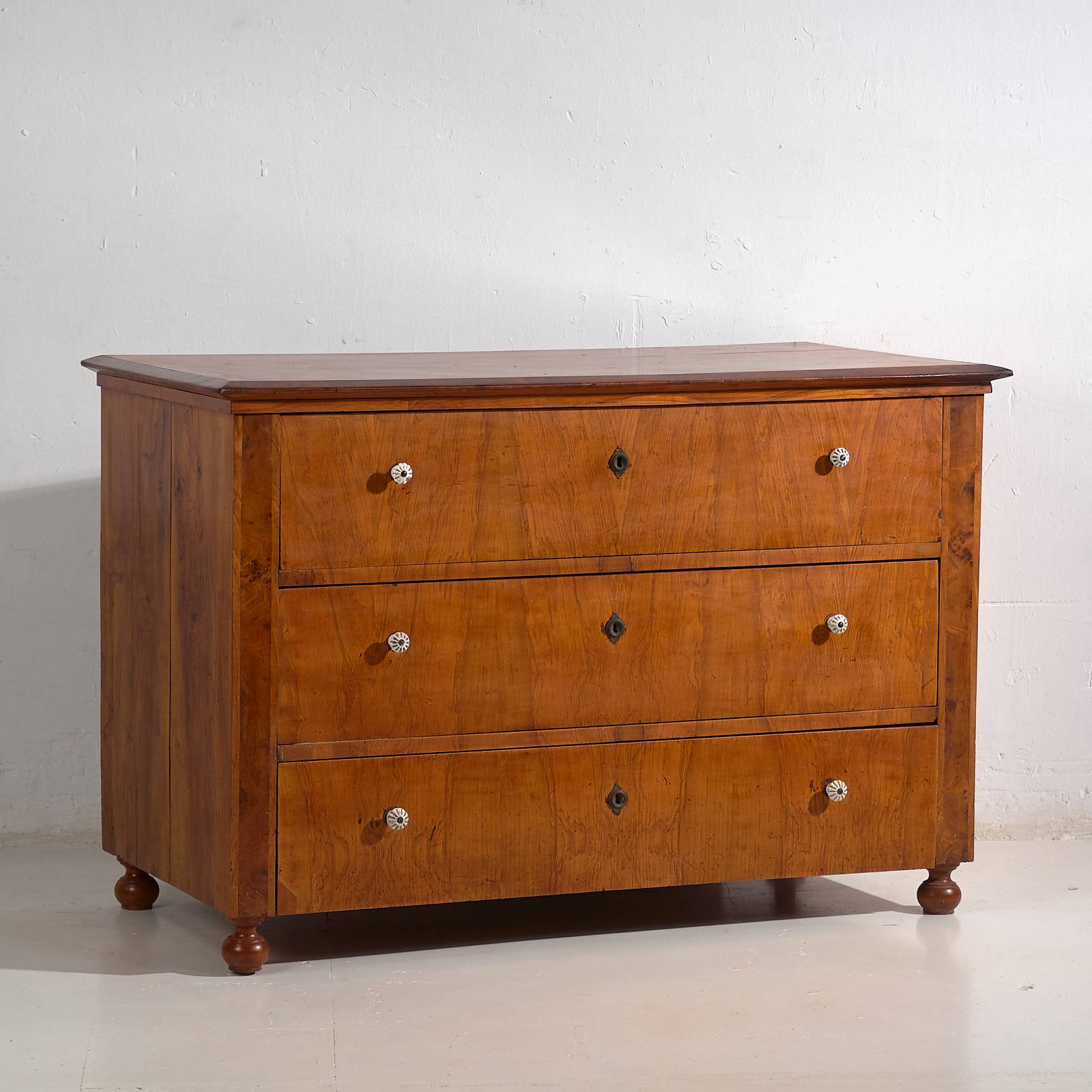 Antique Biedermeier chest of drawers (circa 1850)