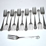 Set of 12 RENEKA cake dessert forks Victoria Spatours contour model 15cm