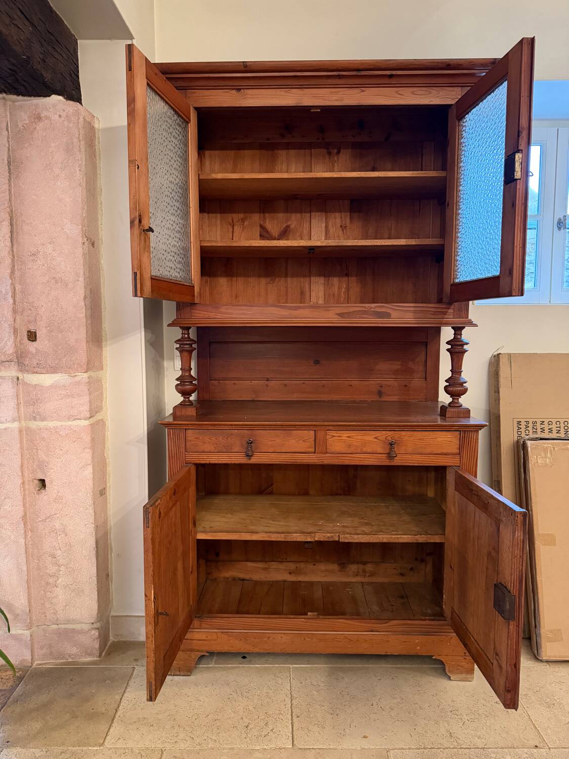 Solid pine dresser