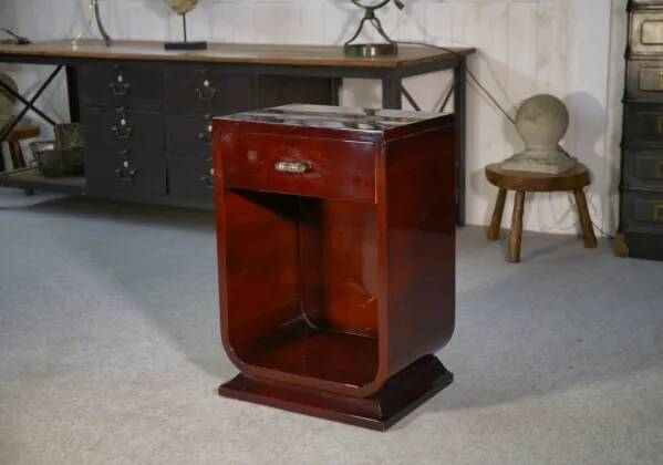 Art Deco mahogany bedside table/occasional unit with lacquered finish, 1930s