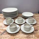 Old service pullivuyt 14 plates and 5 cups vintage white ceramic