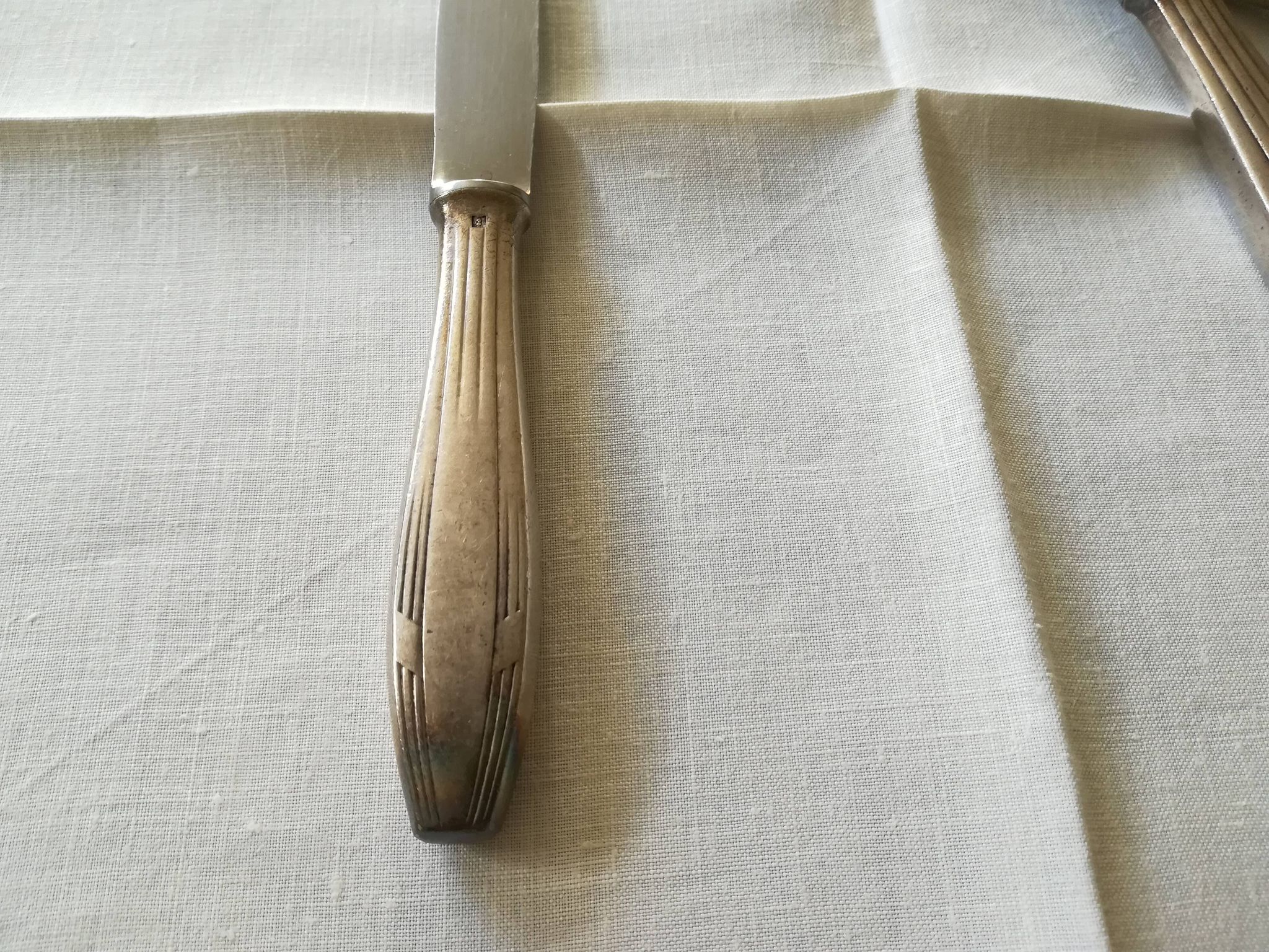 8 vintage Christofle knives in silver metal