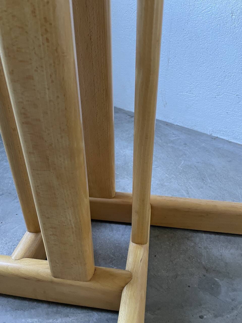 80s round beech table