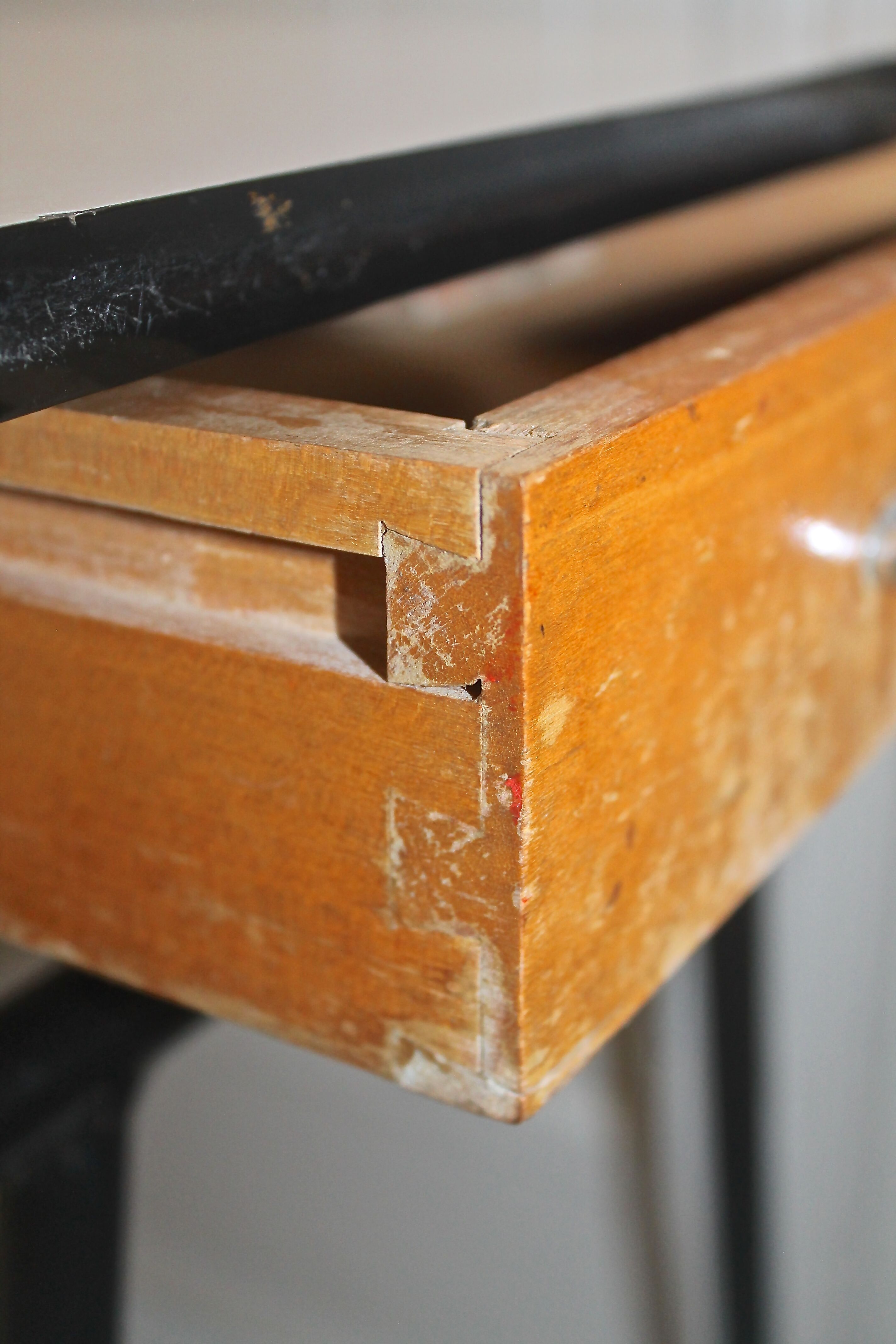 Old double desk with its vintage chair 50
