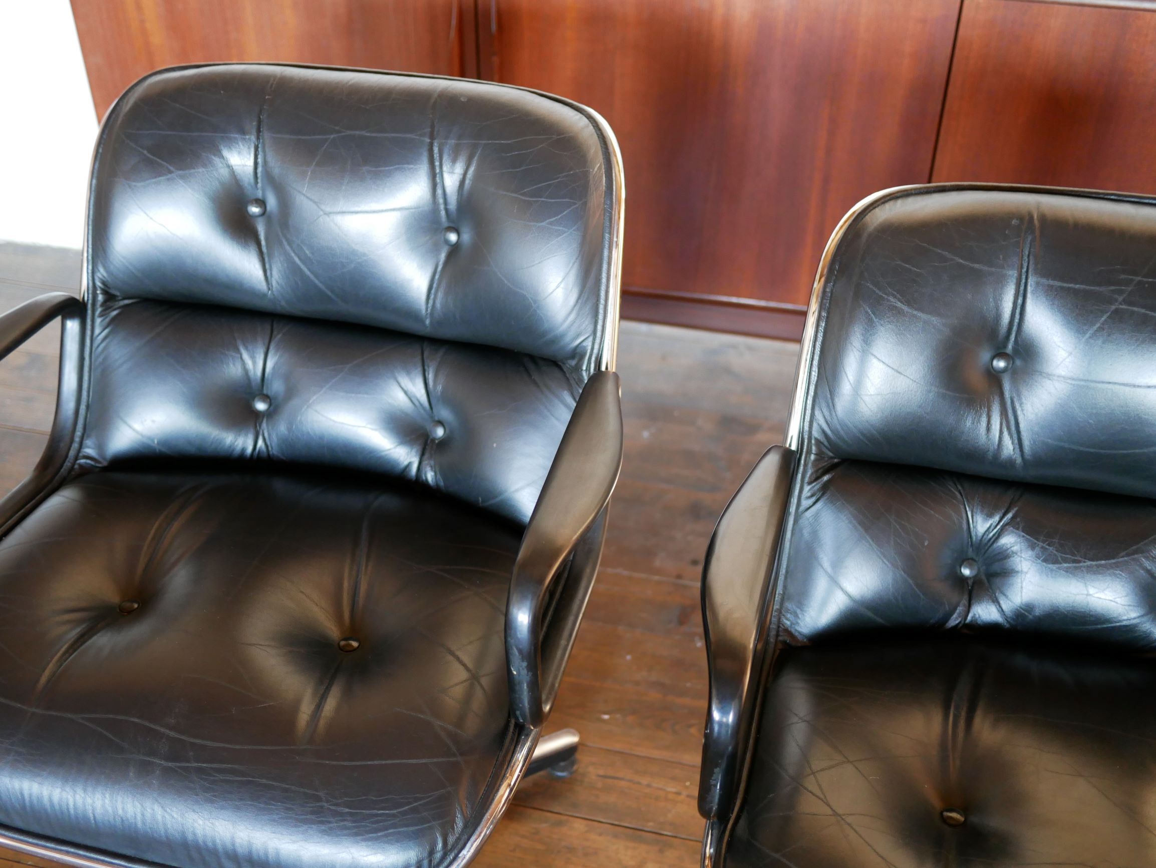 Leather armchair black by Charles Pollock for Knoll International