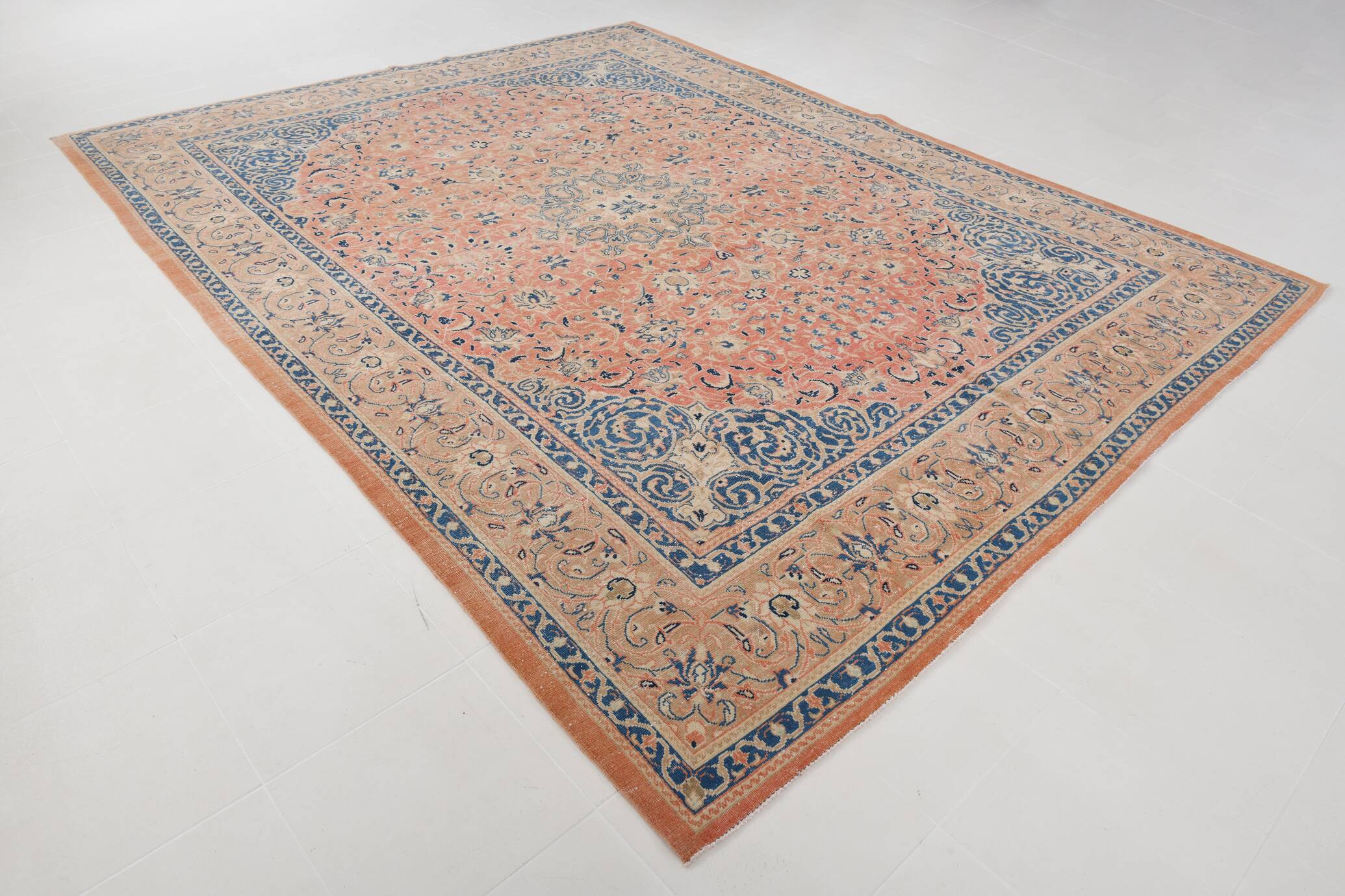 Rare Tapis Persan Ancien, Chef-d’œuvre Fait Main en Laine Naturelle