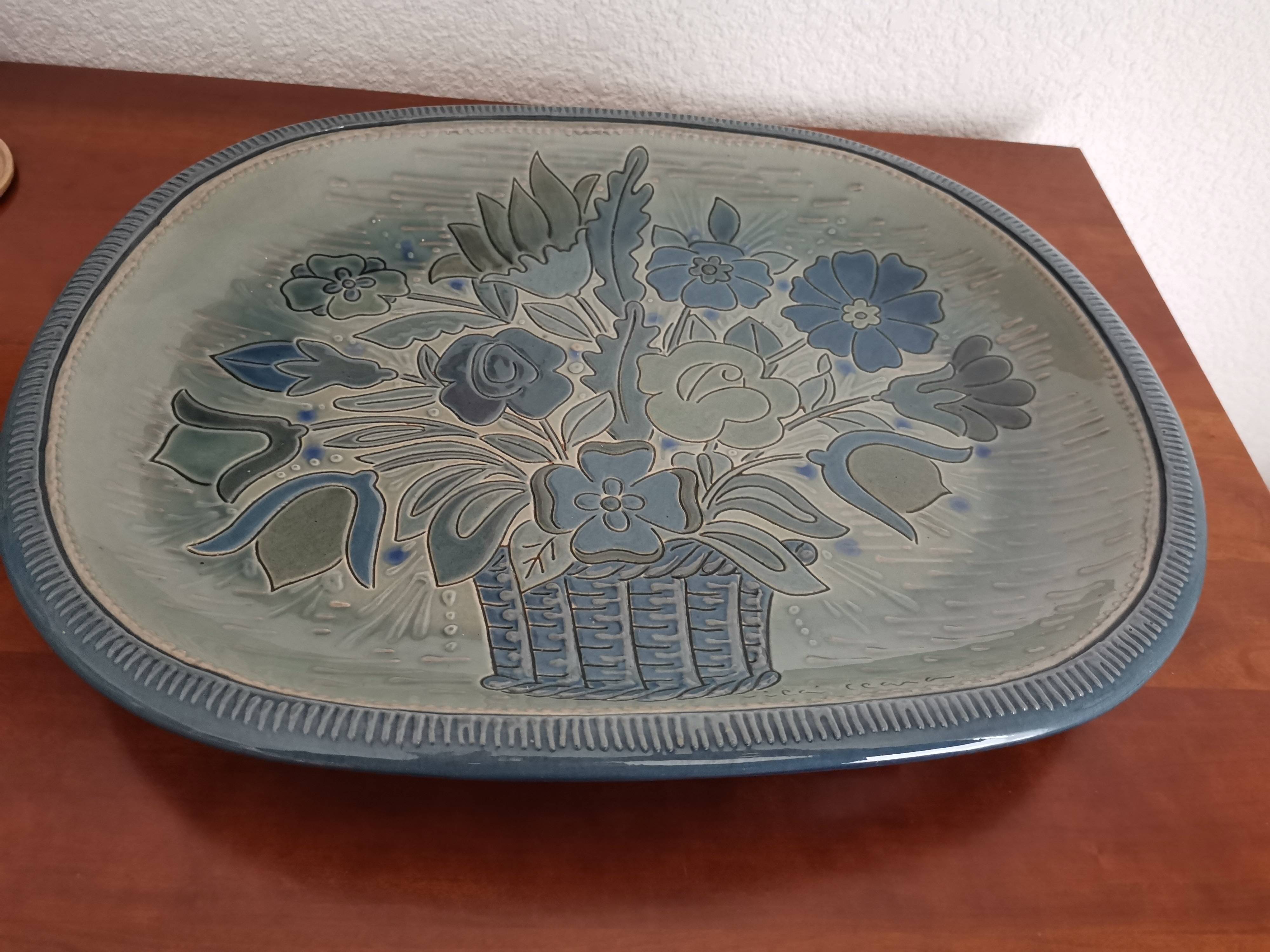 Ceramic plate