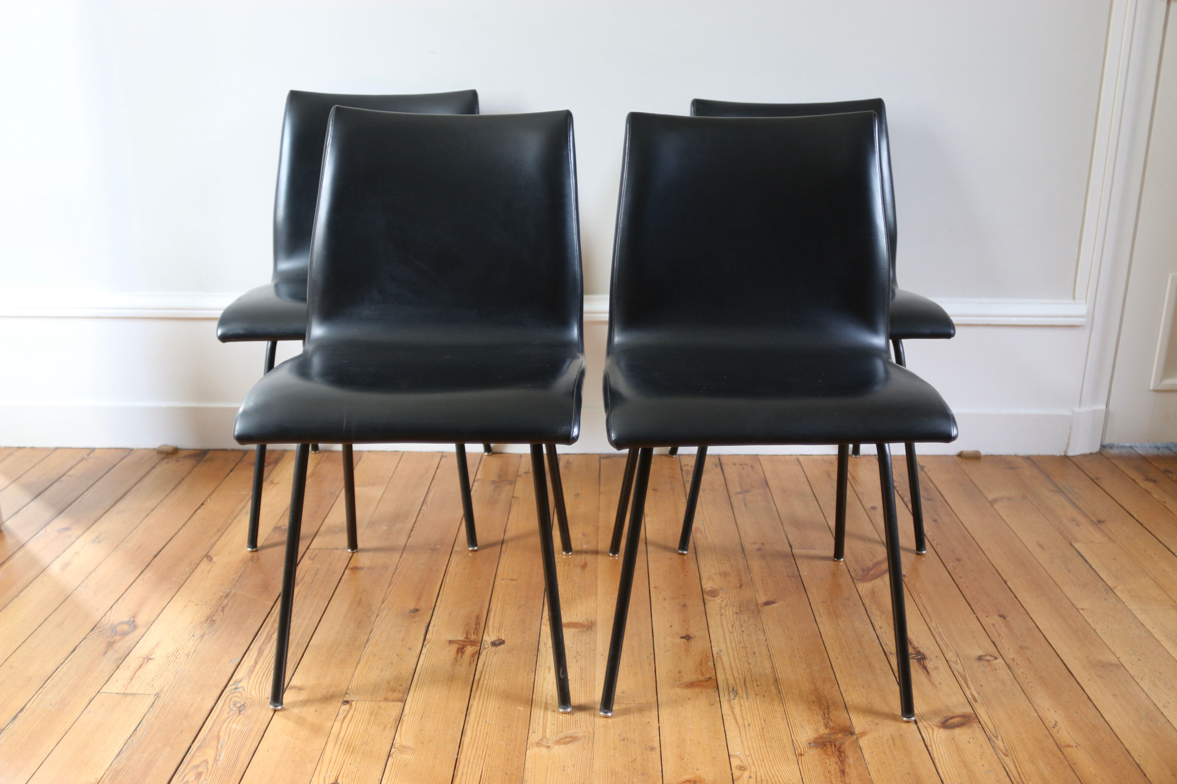 Series of 4 vintage chairs 1950