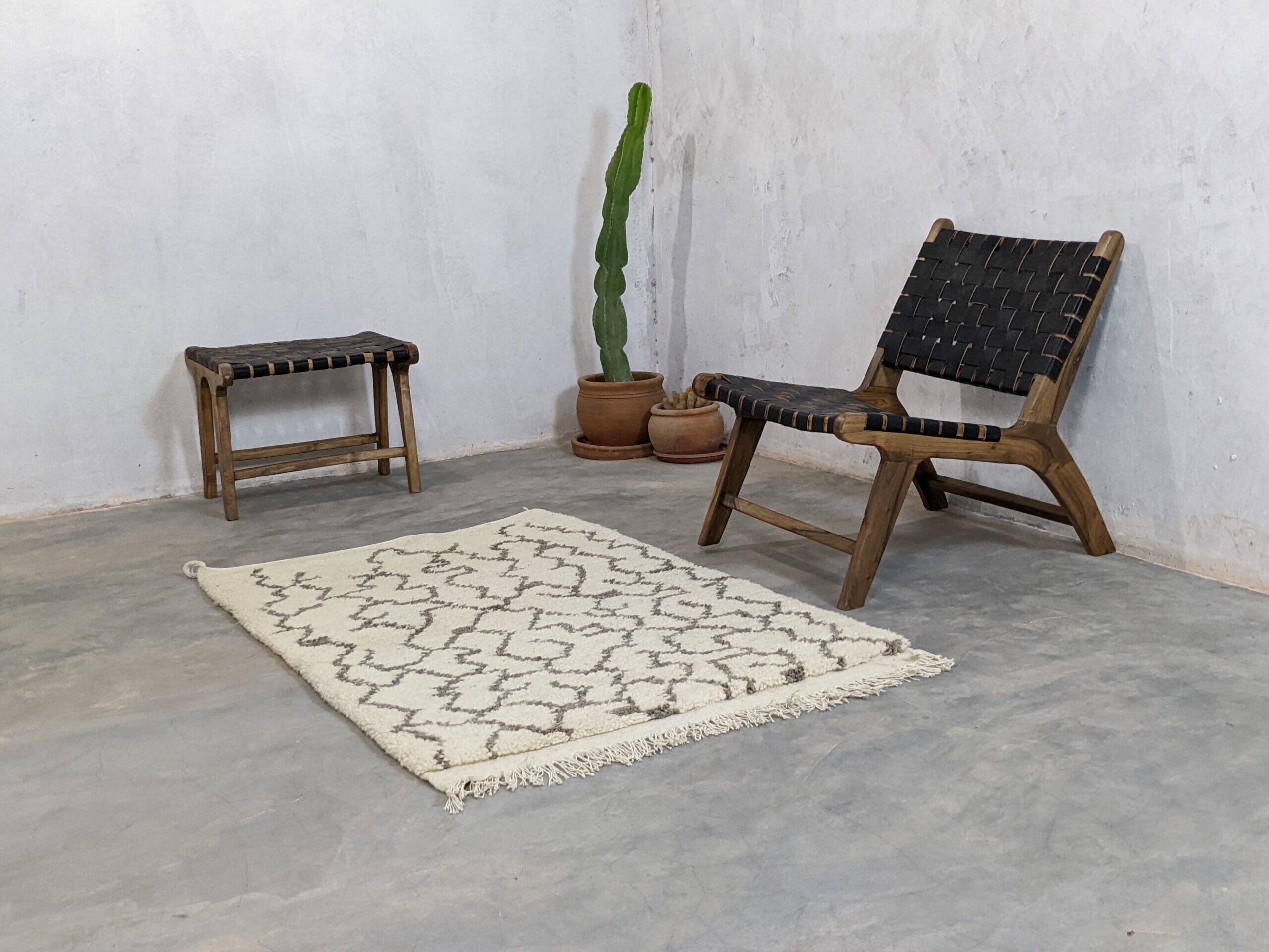 Small traditional Azilal rug 150 X 100 Cm