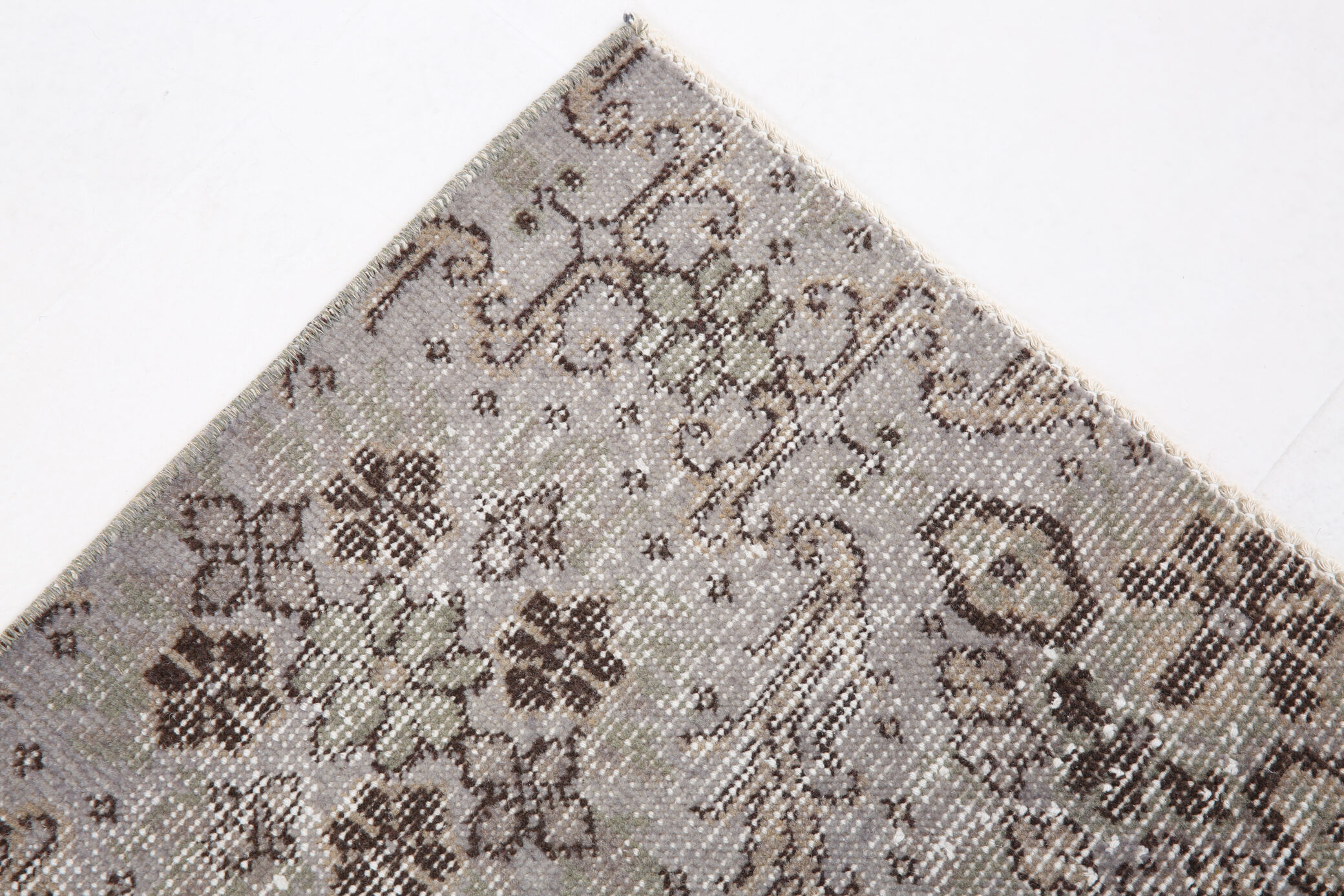 Tapis turc gris affligé 206x114cm