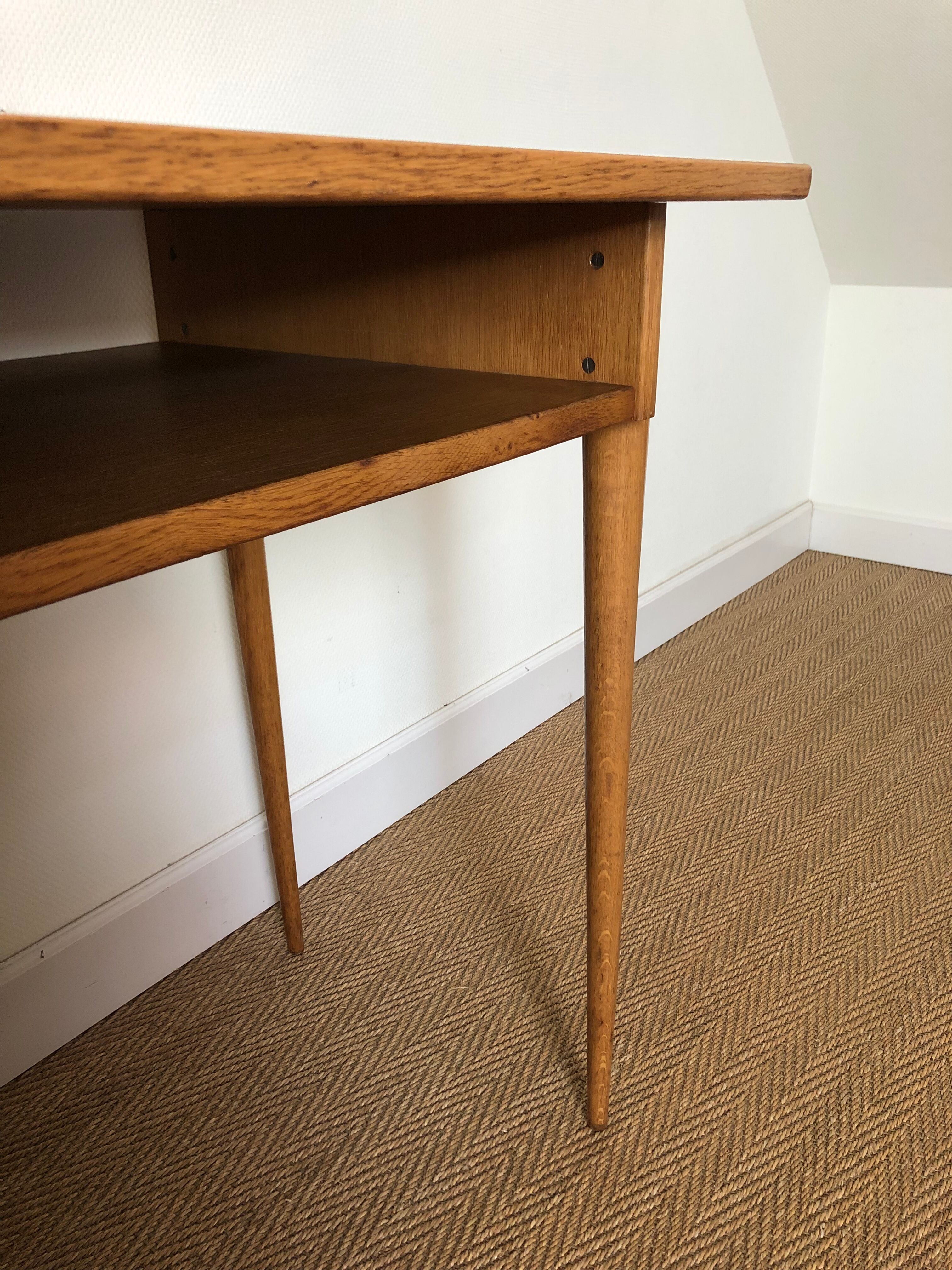 Bureau 1960