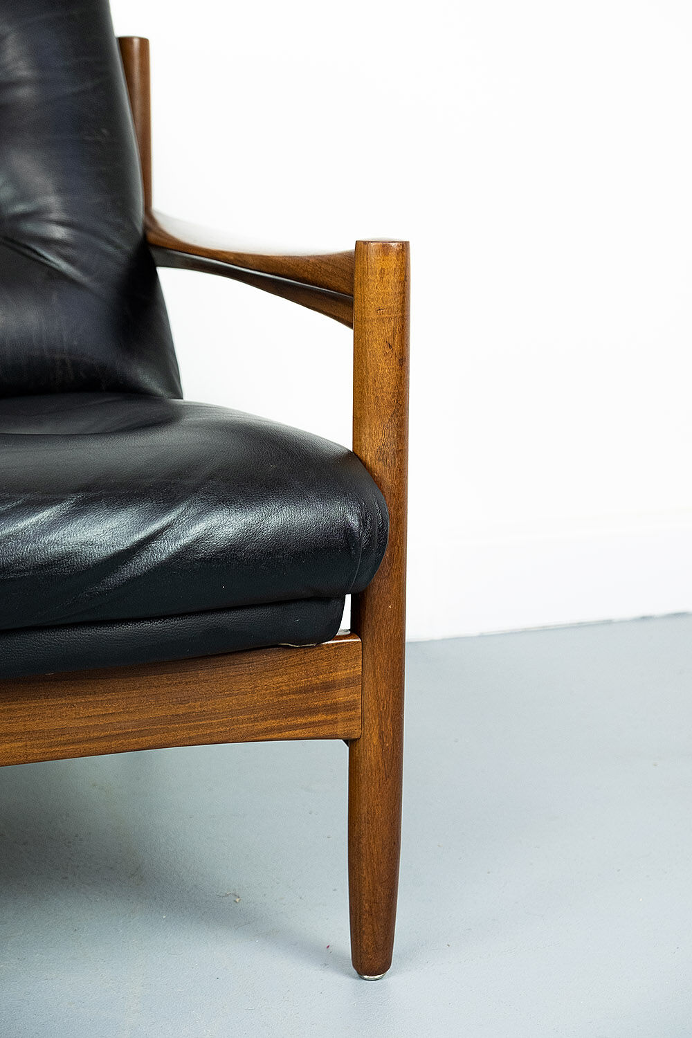 Midcentury leather lounge sofa 1960s