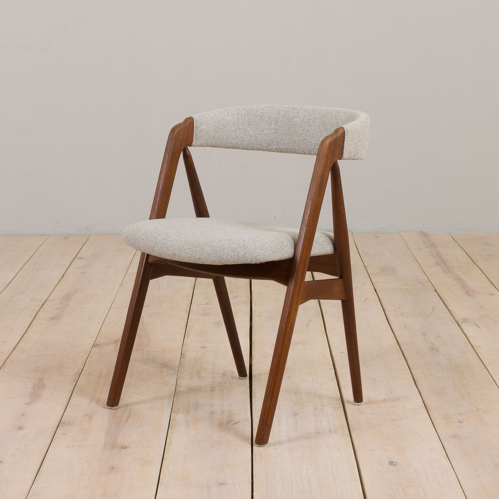 Set of 14 mid-century Danish teak dining chairs by Th Harlev for Farstrup Møbler in blue wool 1950