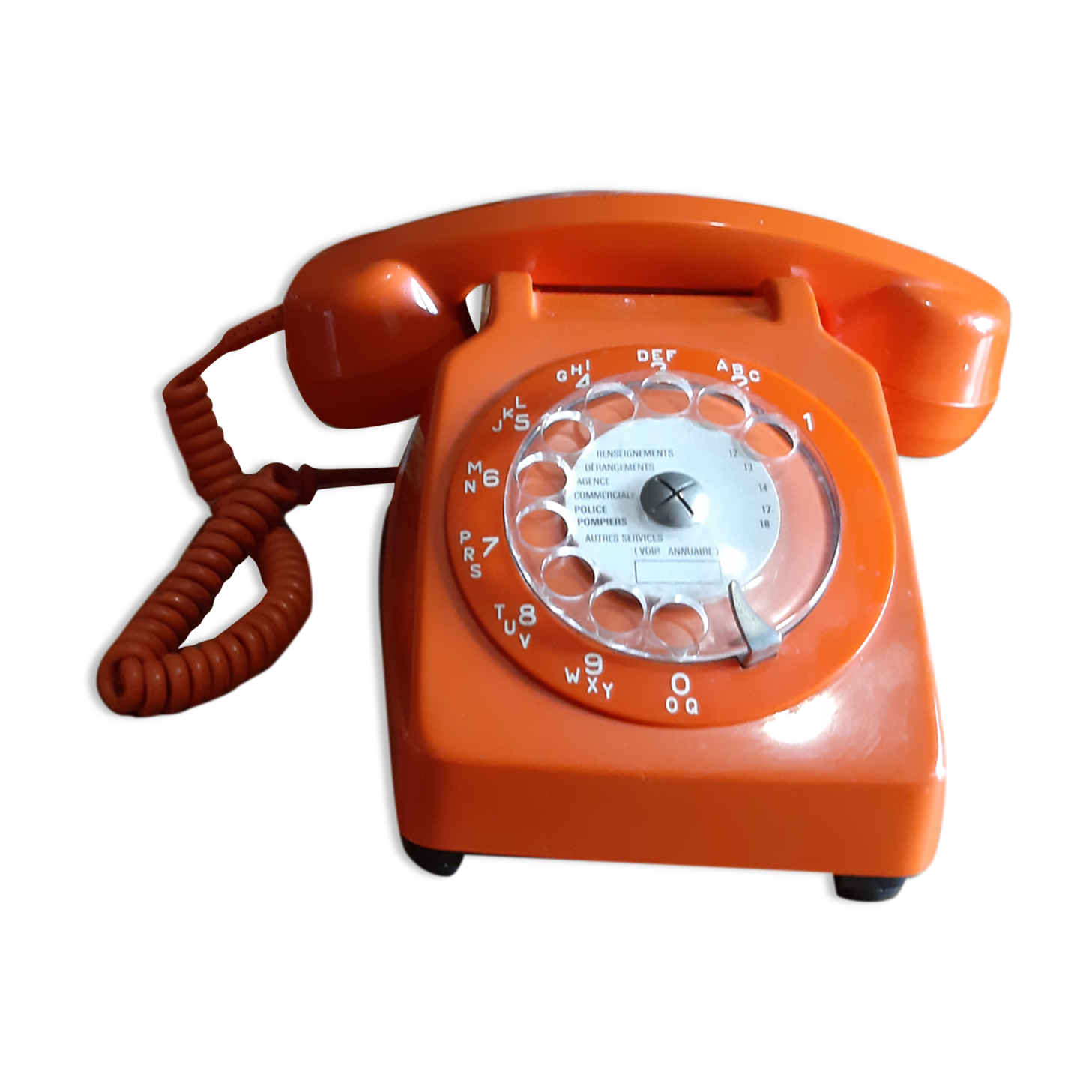 Telephone vintage orange