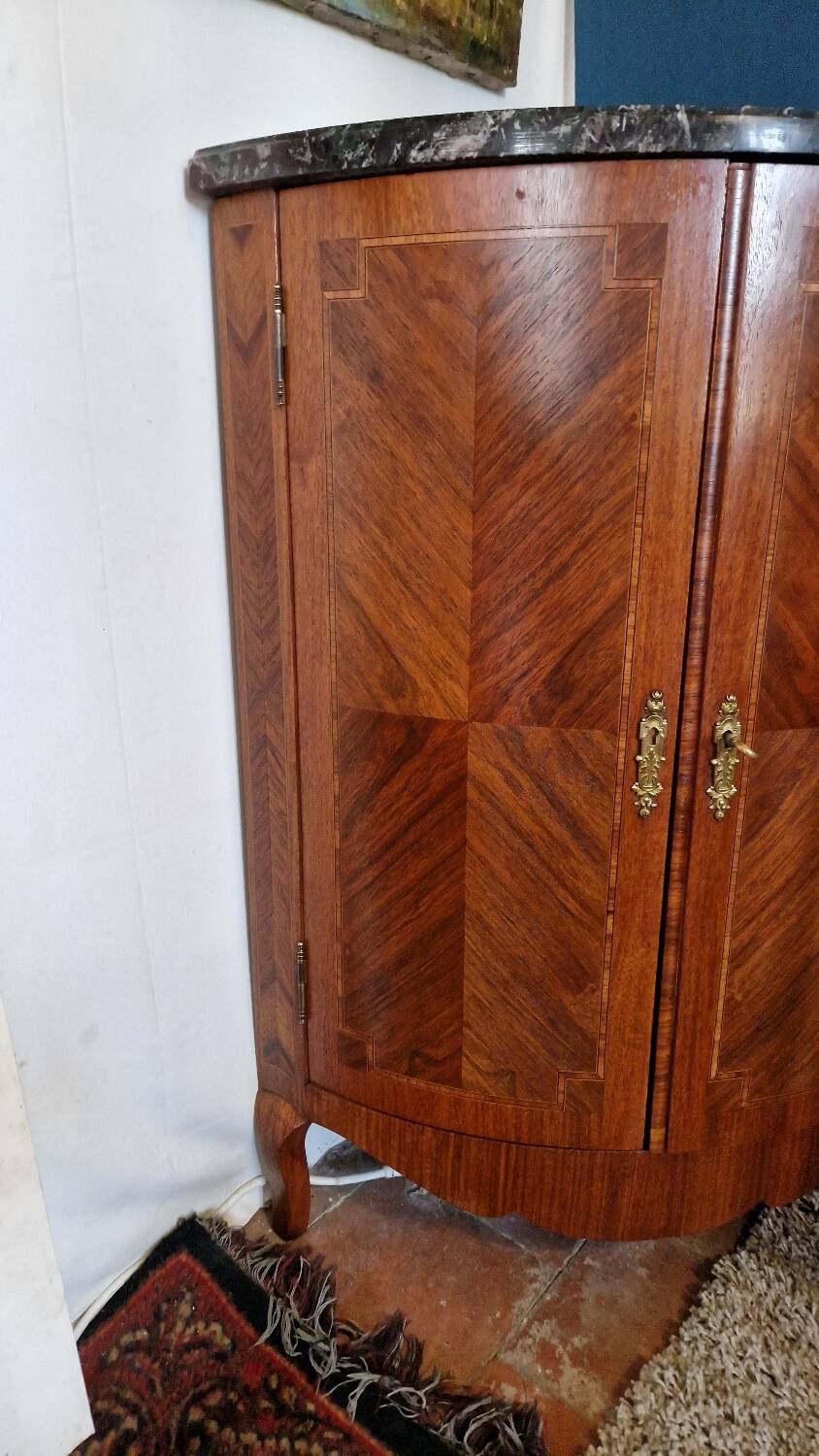 Corner marquetry cabinet