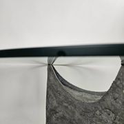 Table basse brutaliste ronde en aluminium coulé avec verre éclairé, années 1970