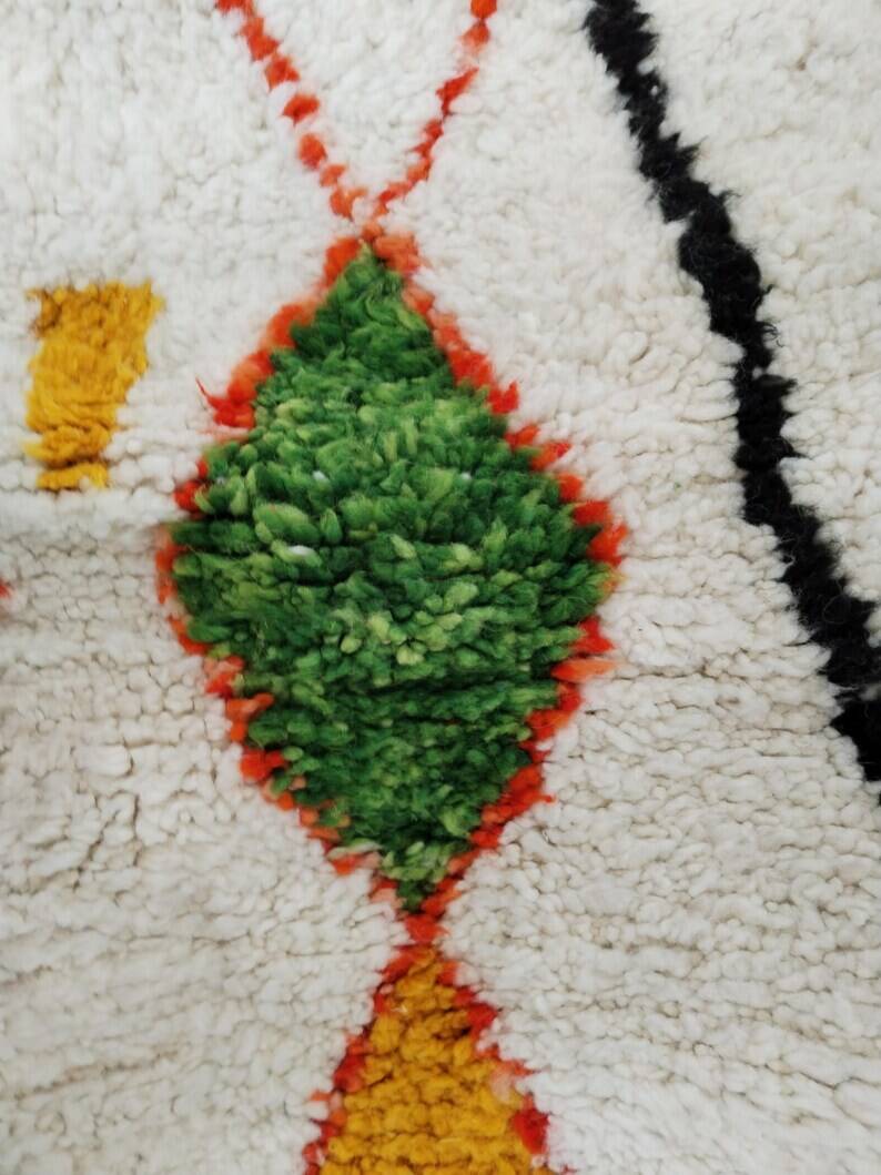 Tapis beni ouraine fait main traditionnelle taille 150 x 250 cm