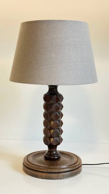 Lampe bois façon Charles Dudouyt