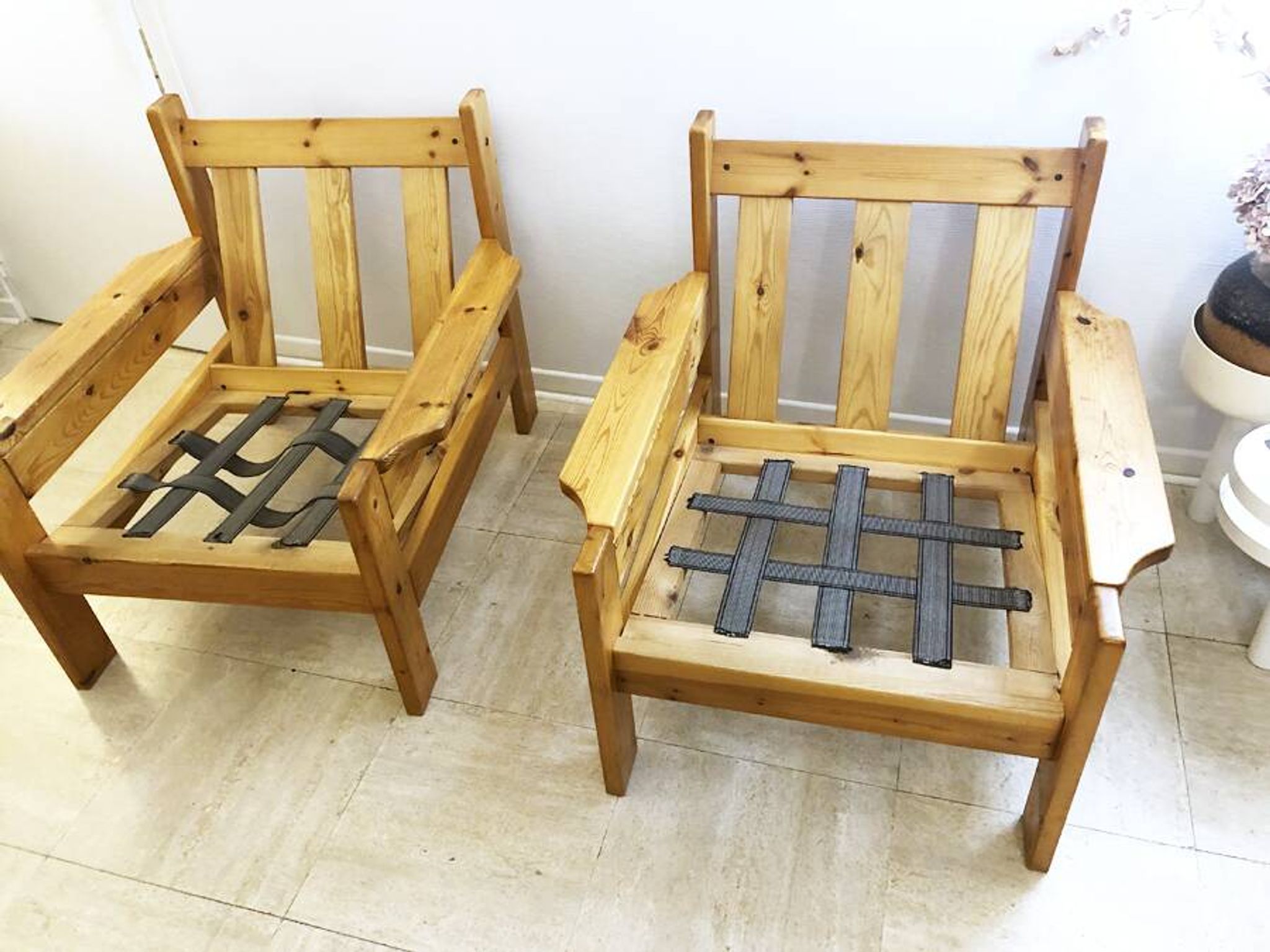 Pair of Scandinavian armchairs, 1970