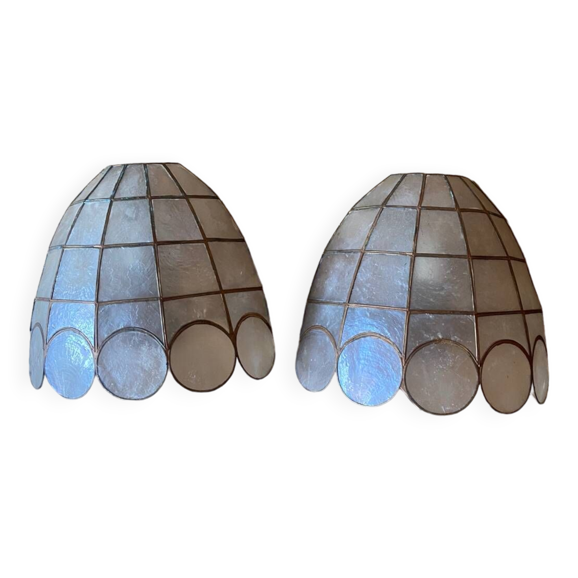 Pair of mother-of-pearl appliques