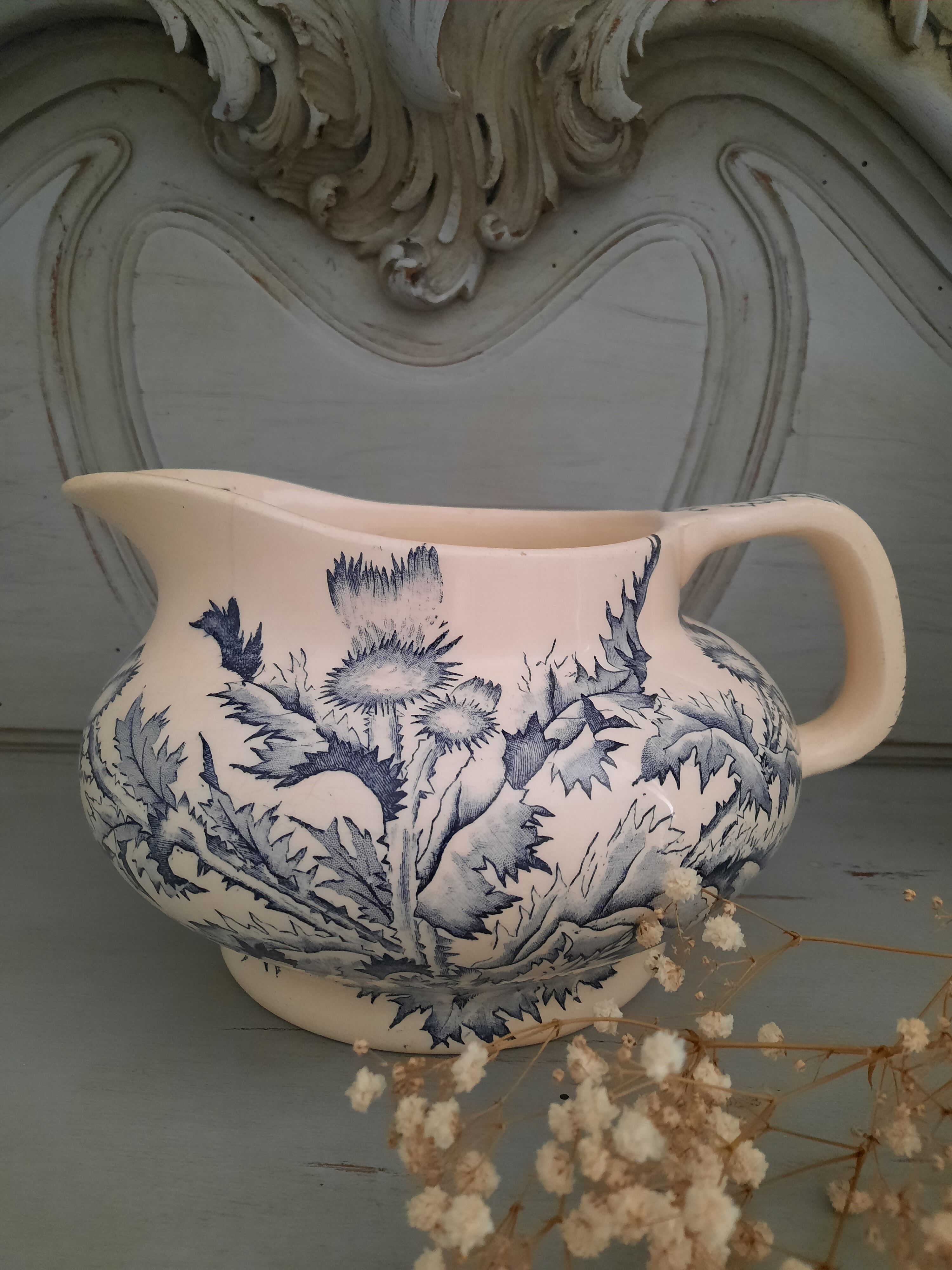 Broc in earthenware iron earth longchamp model thistle