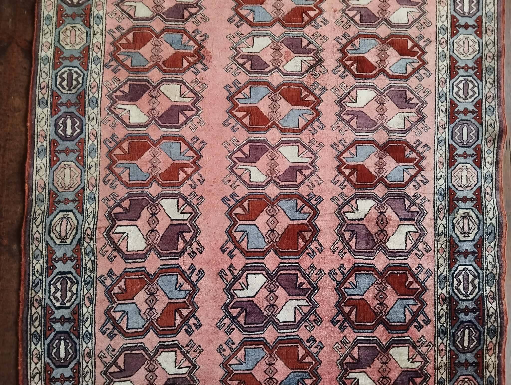 Handmade Turkmen silk carpet 163x117cm