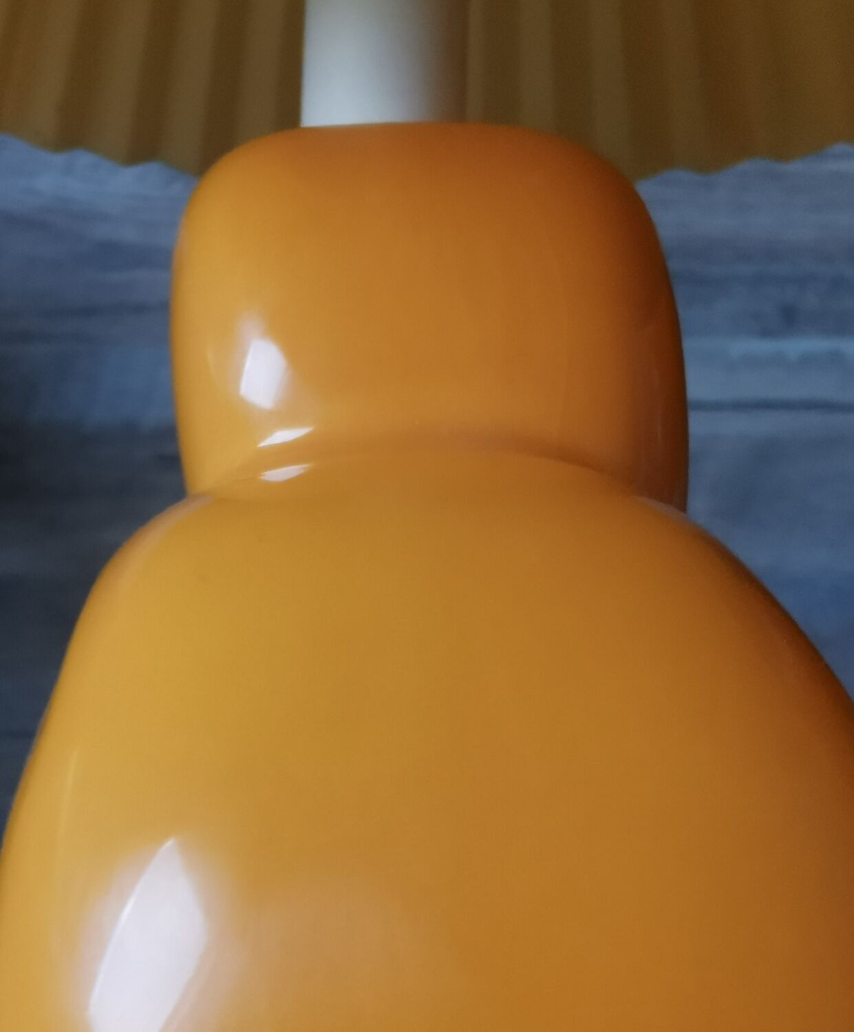 Vintage lamp flower marguerite