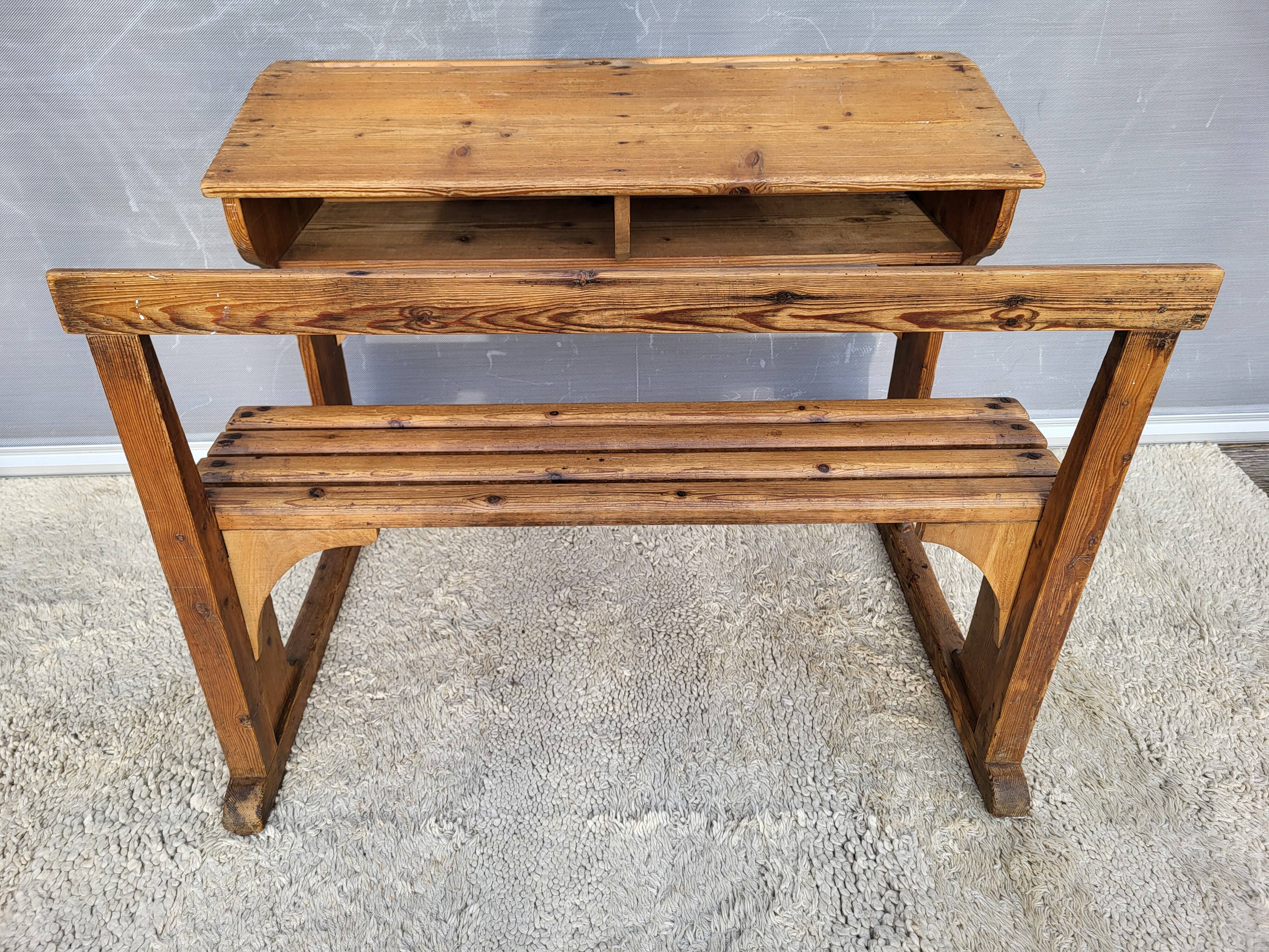 Double solid wood school desk