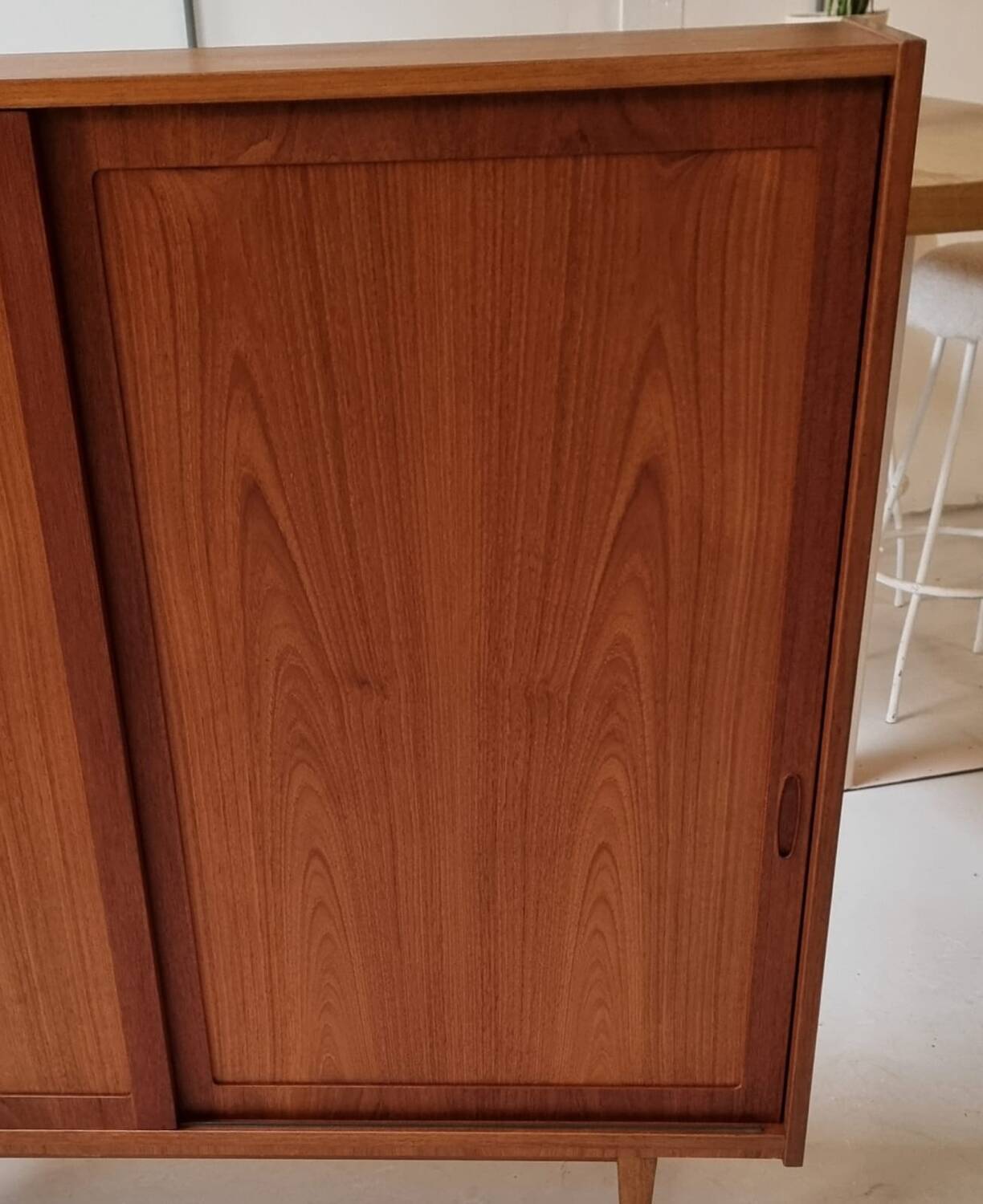 Armoire du milieu du siècle