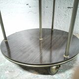 Double-trayed pedestal table