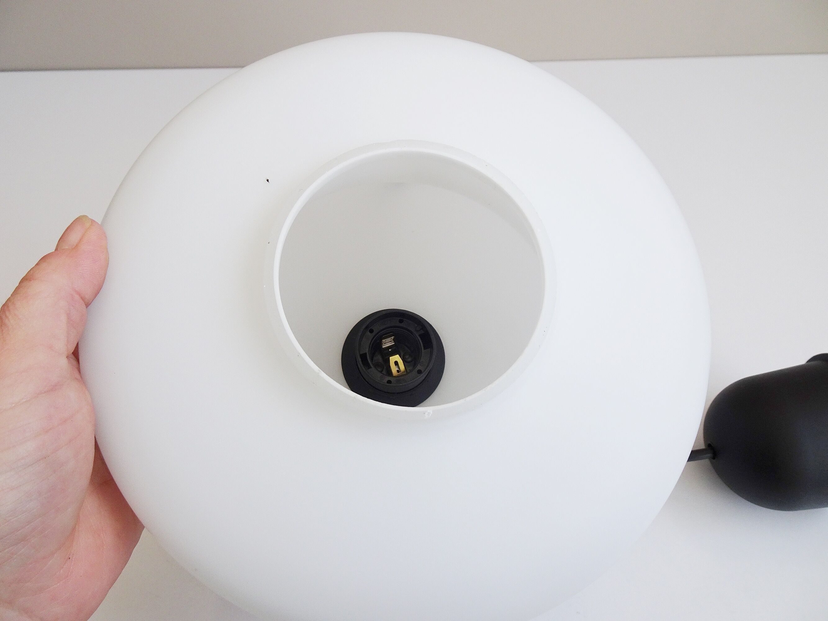 Pendant lamp made of opal glass