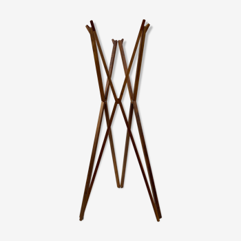 Luciano Bertoncini's walnut folding coat hanger